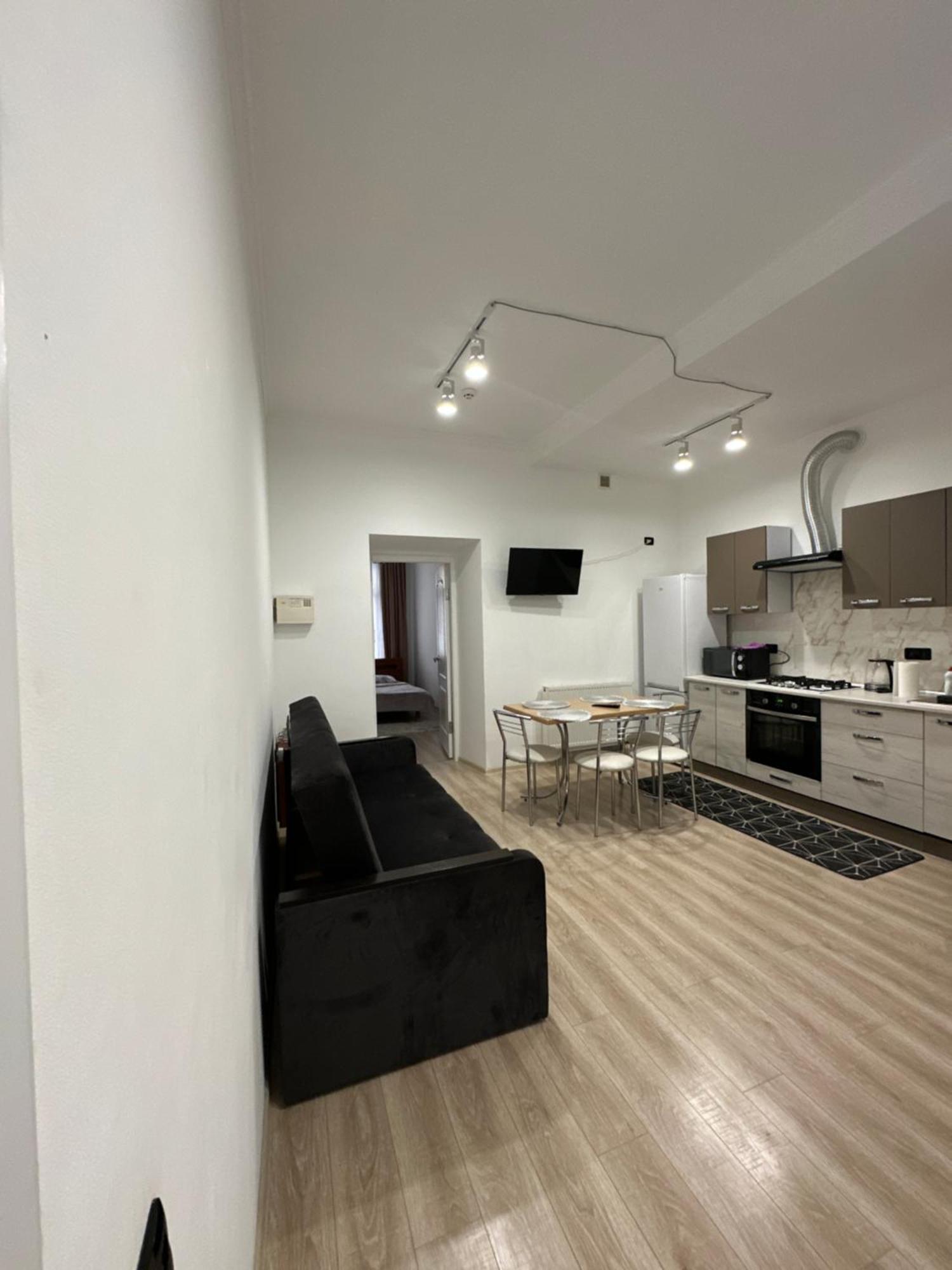 Levvv Apartment Lviv Exterior photo
